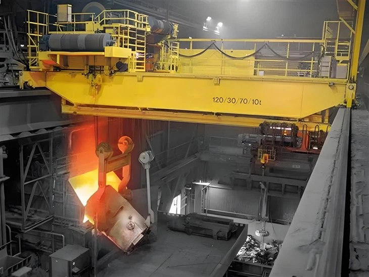 Metals And Metallurgy Crane