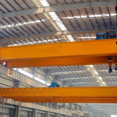 40トン橋形クレーン